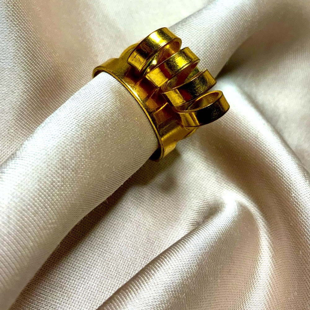 Vintage Gold Tone Sarah Coventry Spiral Adjustable Ring